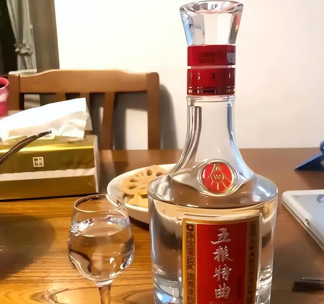 教你三句简单的敬酒语（轮你敬酒只会说）