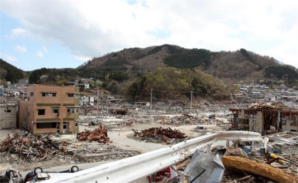 日本东部海域6.2级地震 将引发海啸 要如何应对呢