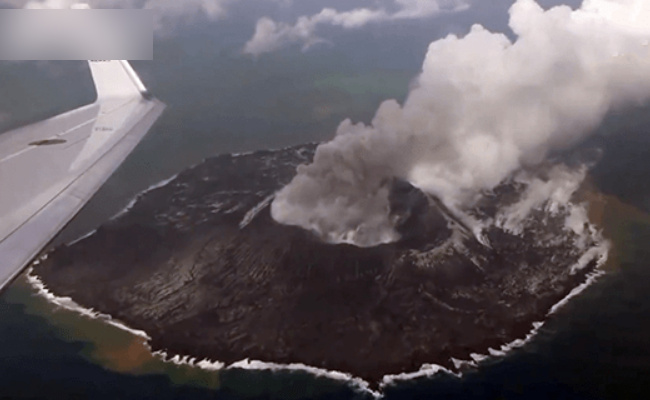 ​日本一火山喷发 海水变成棕褐色 还有哪些影响呢