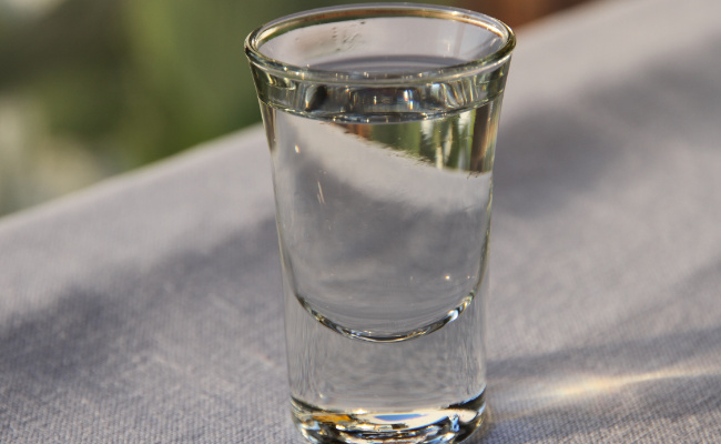 喝白开水是最好的补水方法吗  喝白开水是最直接的补水方法吗