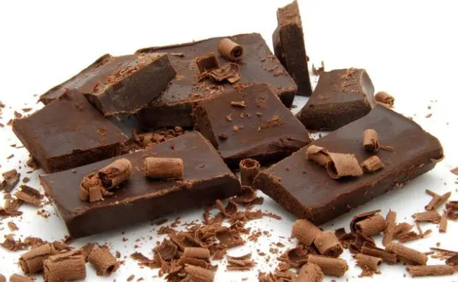 健身吃黑巧克力有什么好处  健身吃什么好