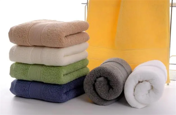 生活中最常见的东西 如何让毛巾变得松软 教你几个小妙招