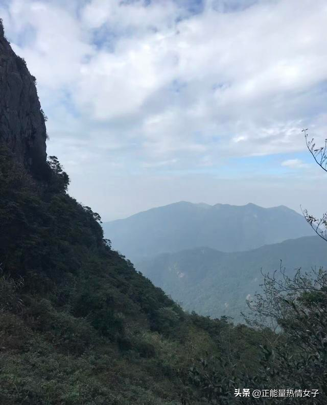 银屏山旅游攻略一日游（素有 小九寨沟 之美誉）